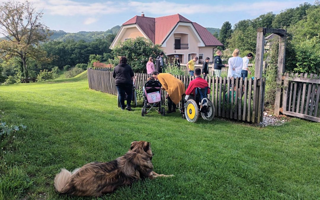 PPE in PPF na obisku pri zeliščarici